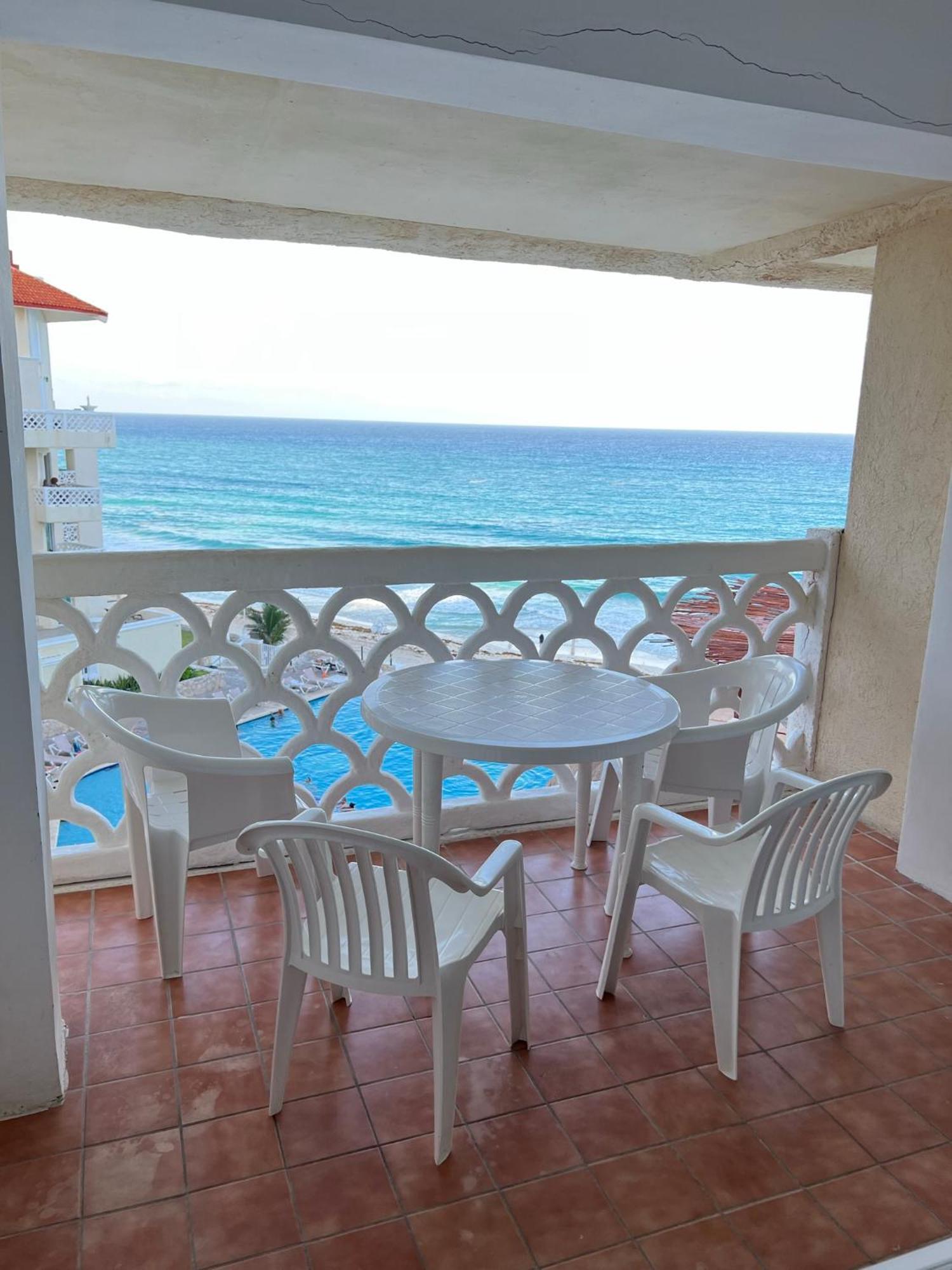 Bof Apartments Cancún Extérieur photo
